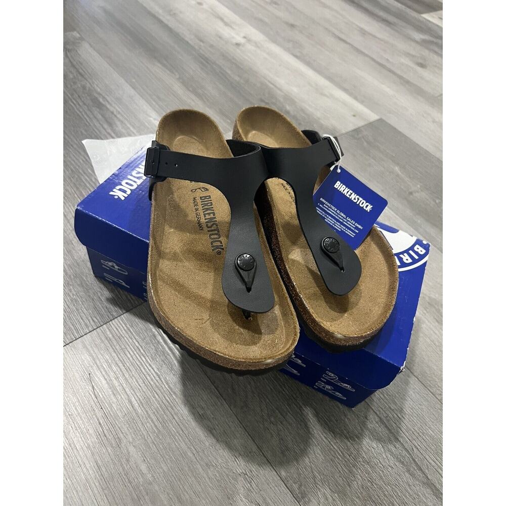 NEW IN BOX -Birkenstock Gizeh - Black Leather Straps Regular Fit Size 39